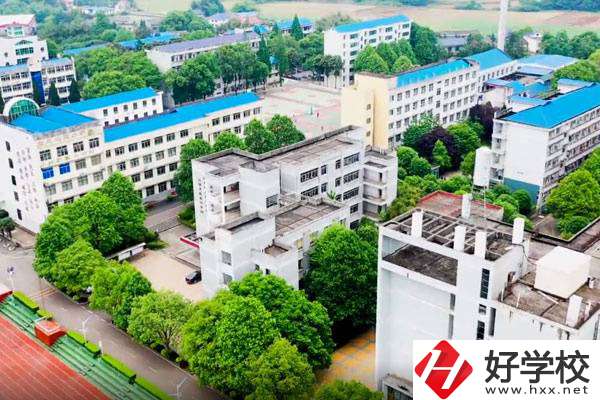 湖南瀏陽有什么好的中?？梢酝扑]？學(xué)什么專業(yè)好？