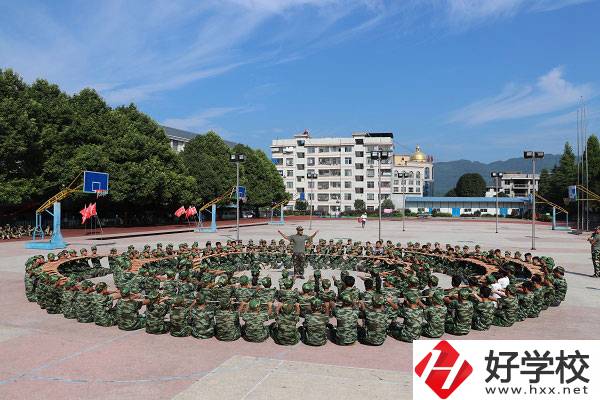 保靖縣中等職業(yè)技術學校軍訓