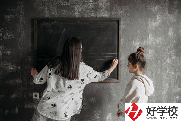 湖南省商業(yè)職業(yè)中等專業(yè)學校怎么樣？宿舍怎么樣？