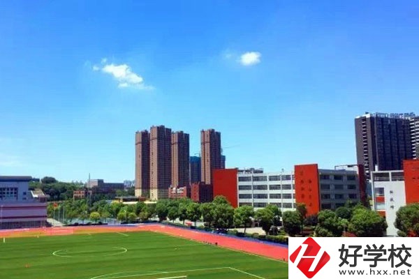 長沙市賀龍體育運動學(xué)校運動場